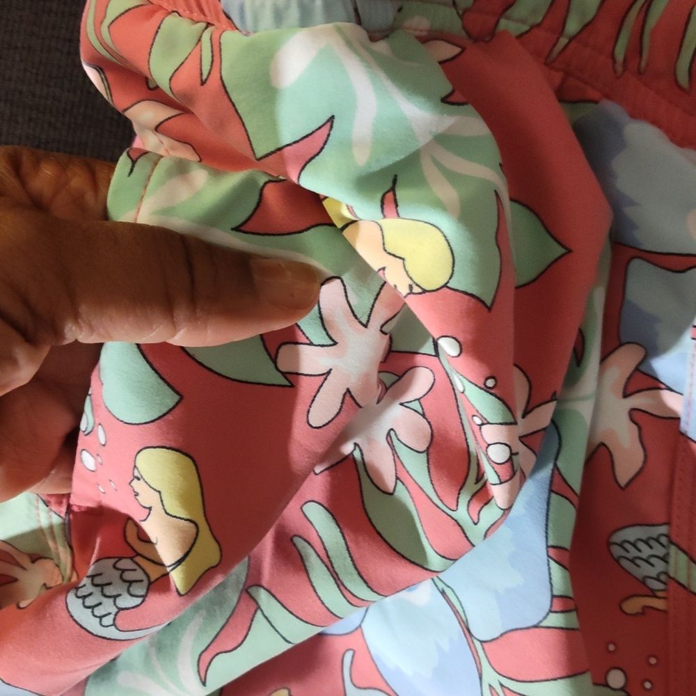 Vineyard Vines Swim Trunks - image 6